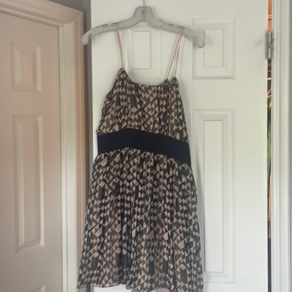 Nude/navy blue dress
